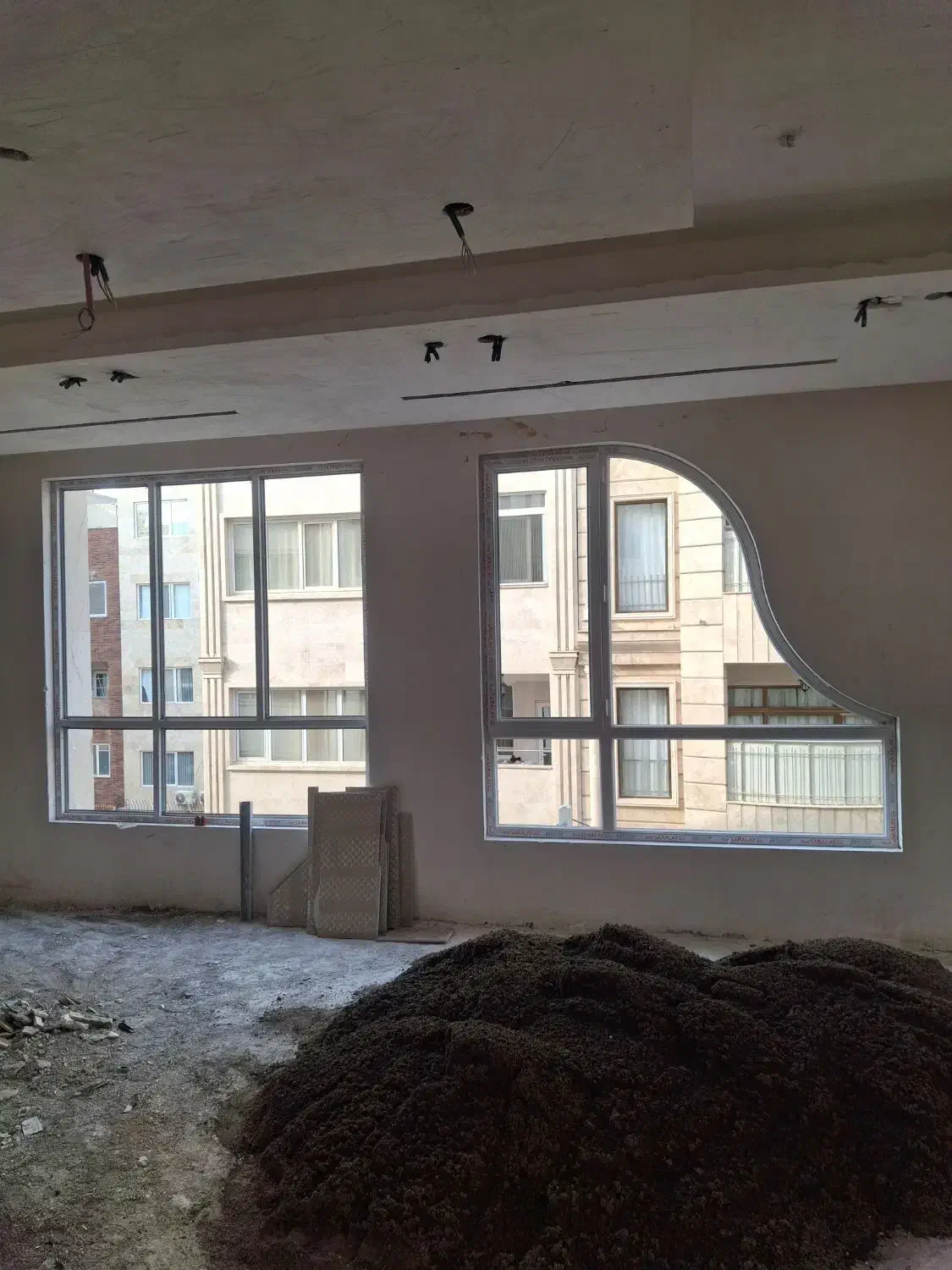 ساخت و تعمیر انواع درب پنجره دوجداره|مصالح و تجهیزات ساختمان|قم, جمکران|دیوار