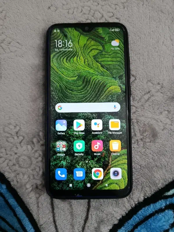 گوشی نوت ۸|موبایل|صحنه, |دیوار