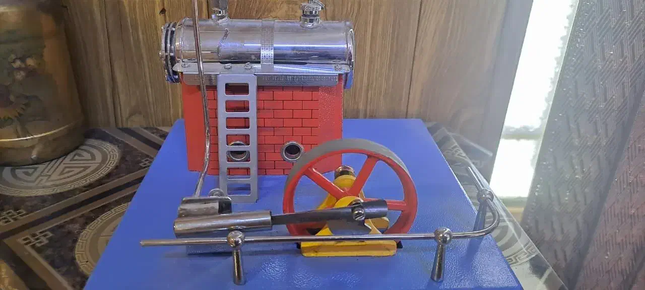 مدل موتور بخار رومیزی (Steam Engine Model)|کلکسیون و سرگرمی|شیراز, هفت تنان|دیوار