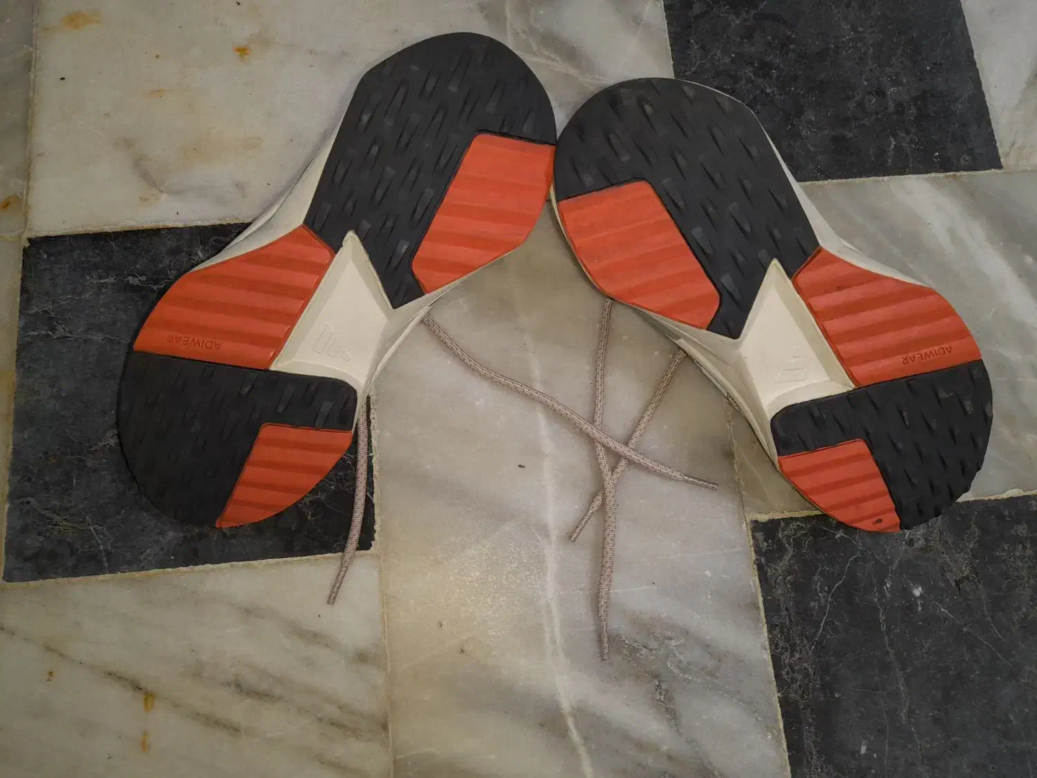 کتانی دخترانه آدیداس سایز۳۹|کیف، کفش، کمربند|رامسر, |دیوار