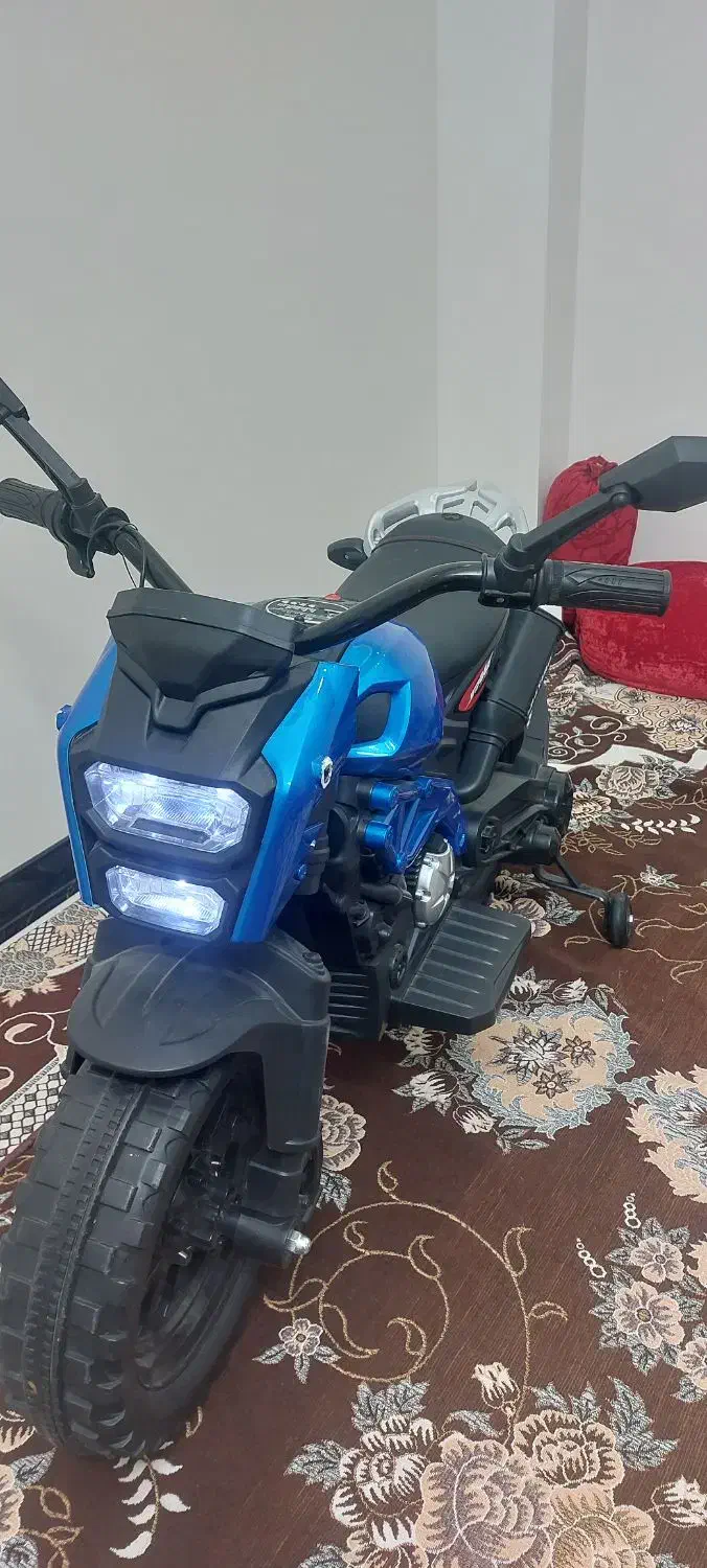 موتور شارژی در حد نو سالمباتری بدون هیچ ایرادی|اسباب‌‌بازی|شاهین‌شهر, شهرک امام رضا|دیوار