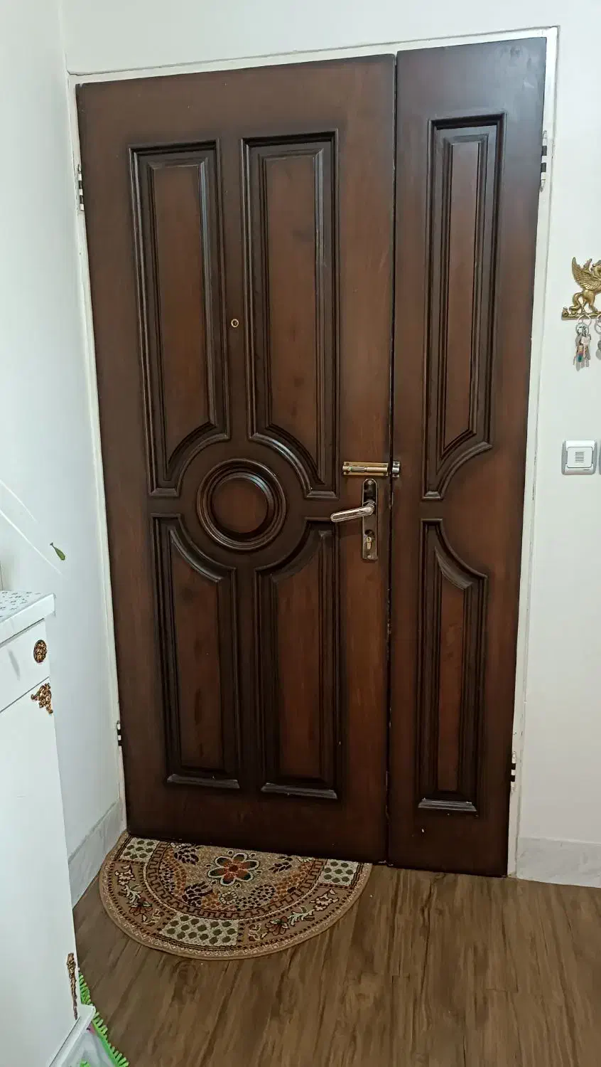 درب چوبی شیک|مصالح و تجهیزات ساختمان|بروجرد, |دیوار