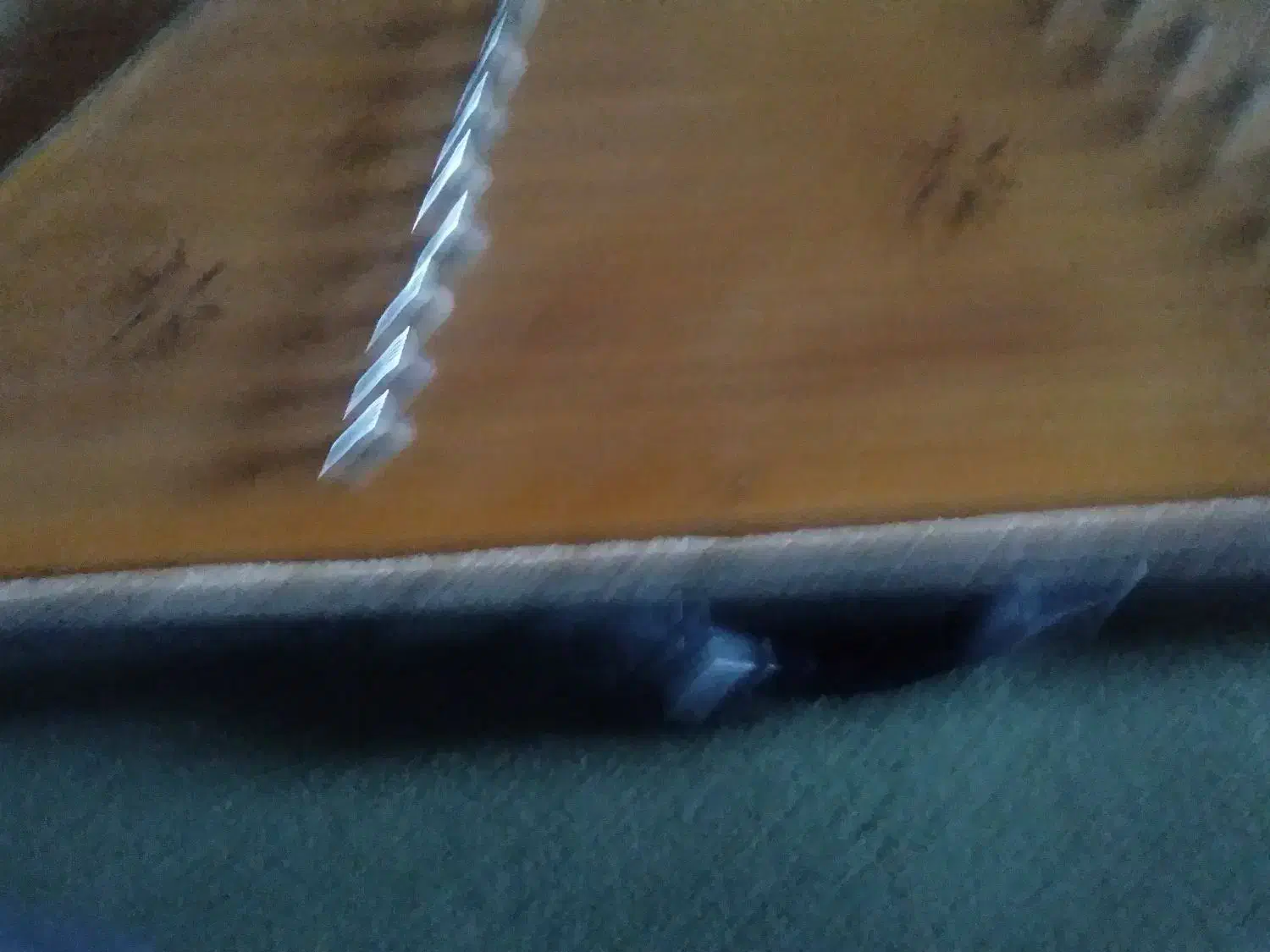 سنتور نو|سازهای سنتی|کرمانشاه, |دیوار