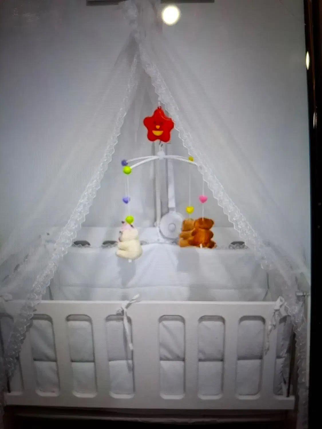 تخت کودک کنار مادر|تخت و صندلی بچه|قدس, شهرقدس|دیوار