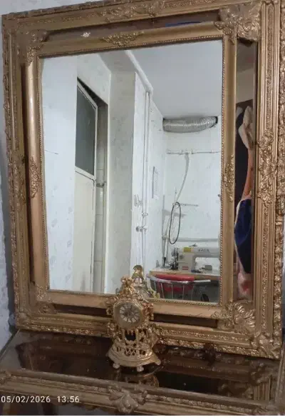 آیینه|آینه|مشهد, رده|دیوار