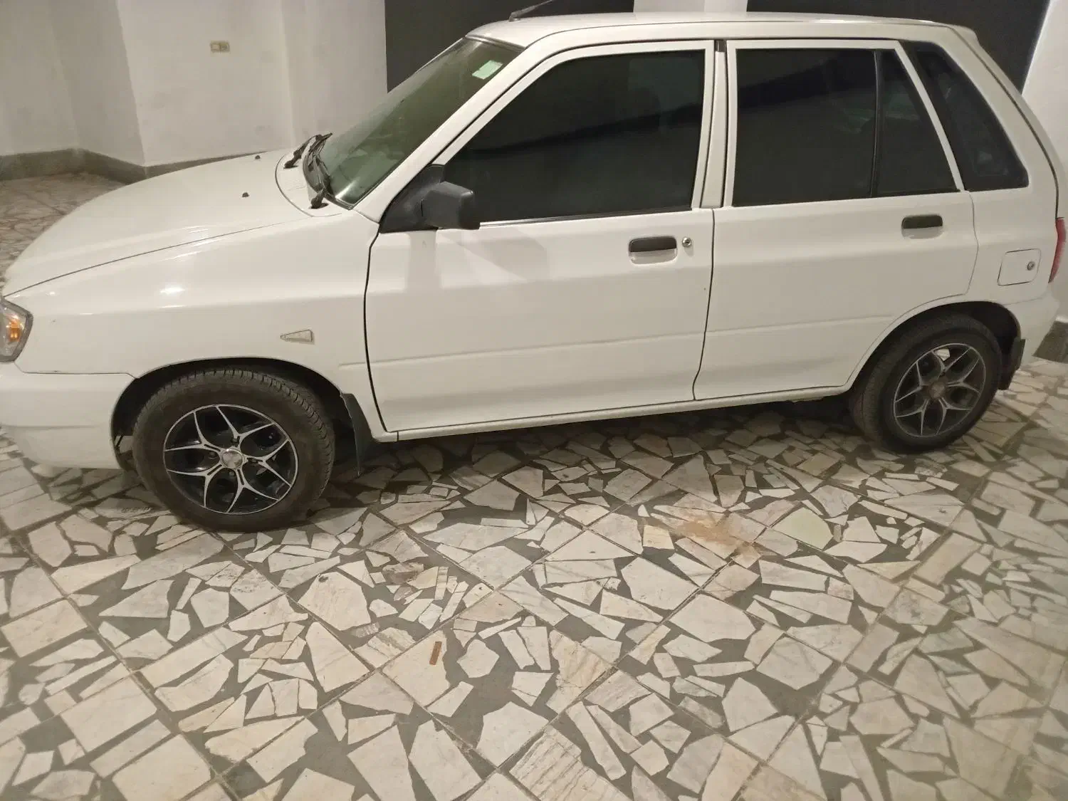 111مدل۹۸بشرط|خودرو سواری و وانت|قائم‌شهر, |دیوار