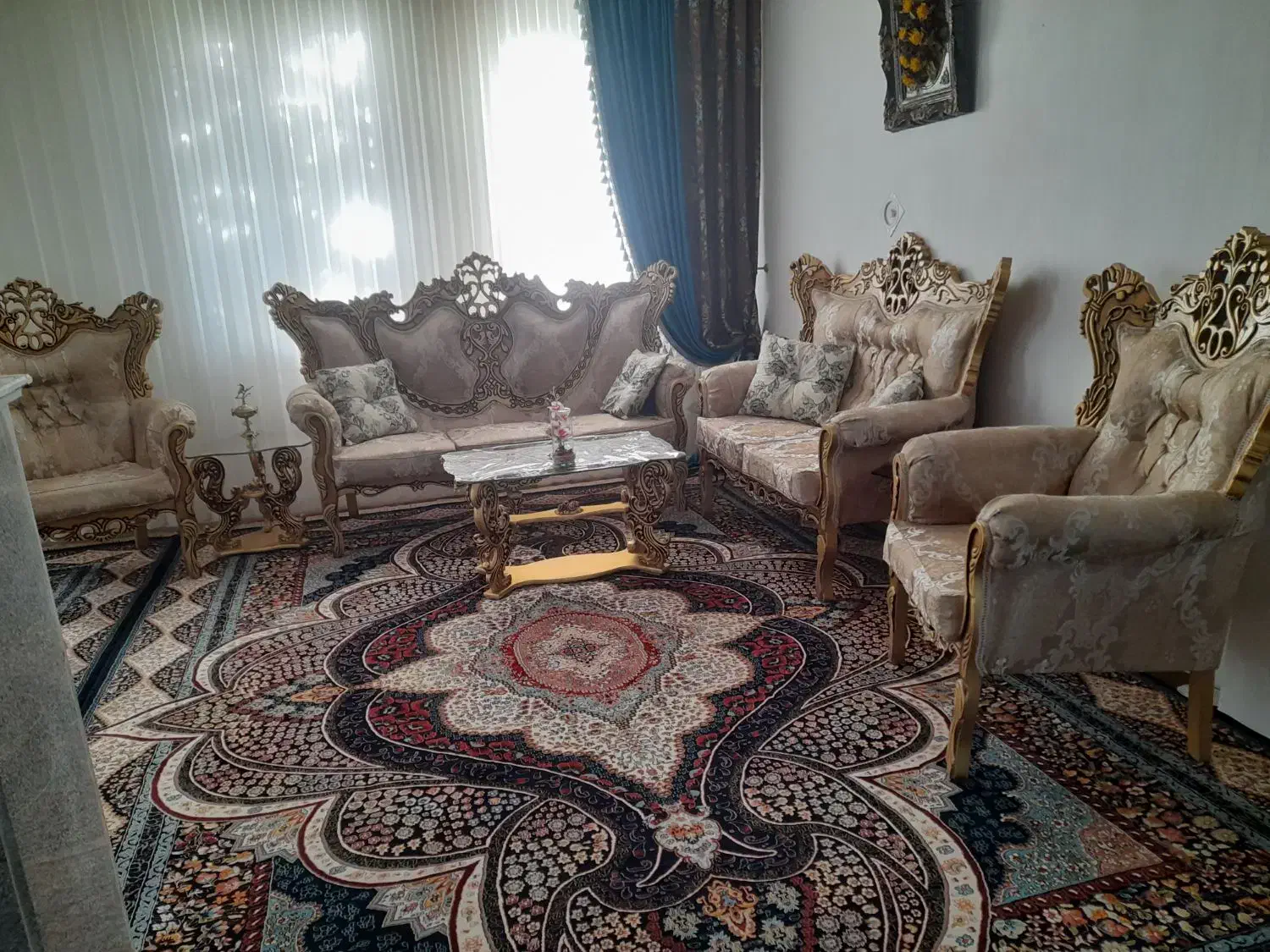 مبل و بوفه محکم و سالم|مبلمان خانگی و میز عسلی|صائین قلعه, |دیوار