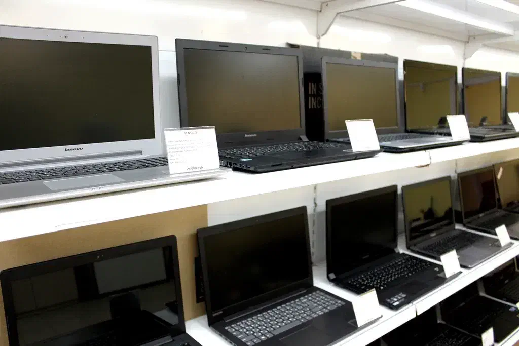 بورس انواع لپ تاپ در حد نو(فروشگاه دانشمند)|رایانه همراه|کازرون, |دیوار