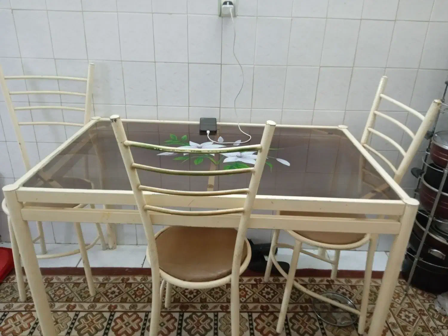 میز نهار خوری|میز و صندلی غذاخوری|تربت جام, عیدی آباد|دیوار