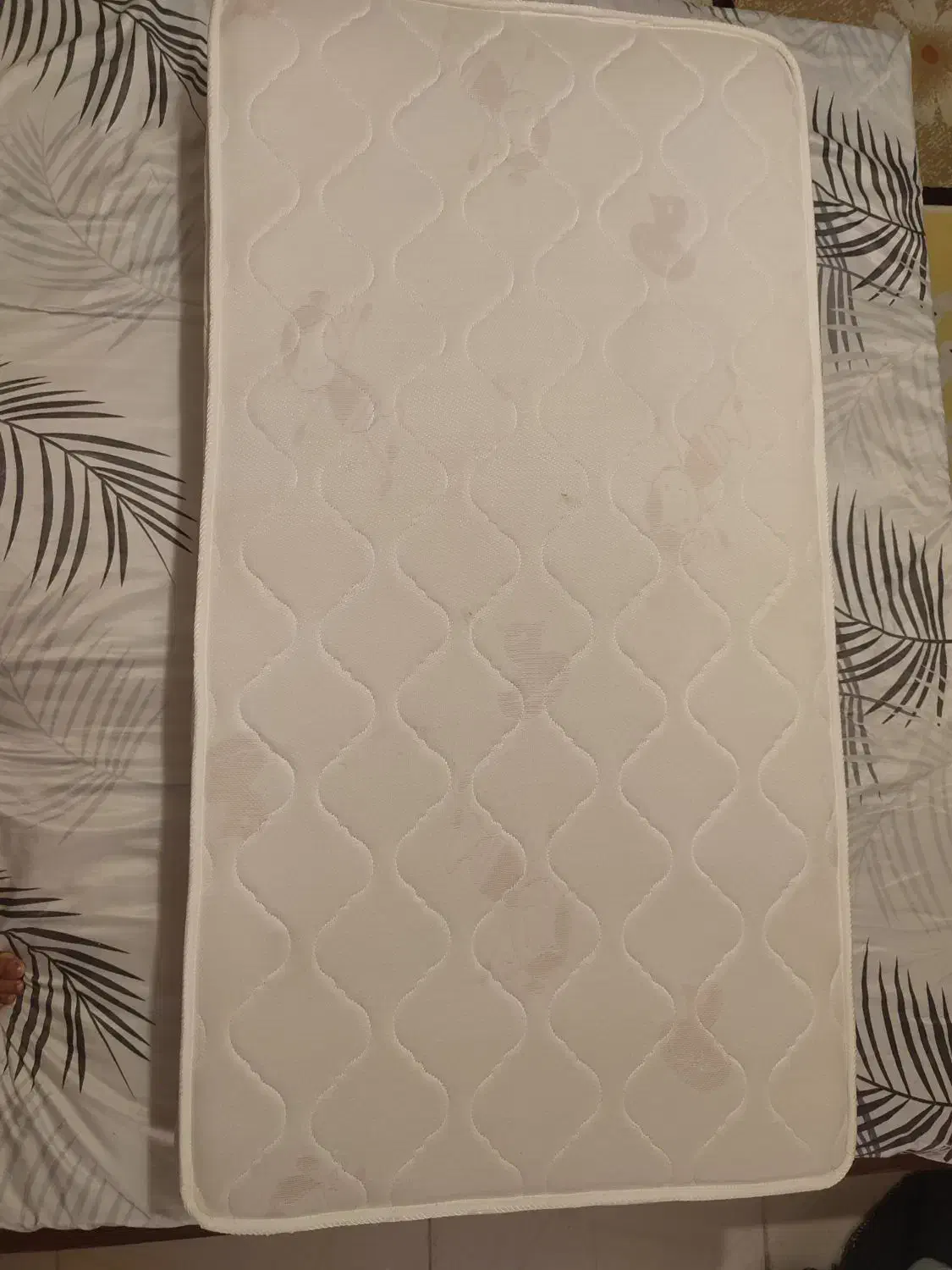 تشک خوشخواب کودک|تخت و صندلی بچه|کیش, |دیوار