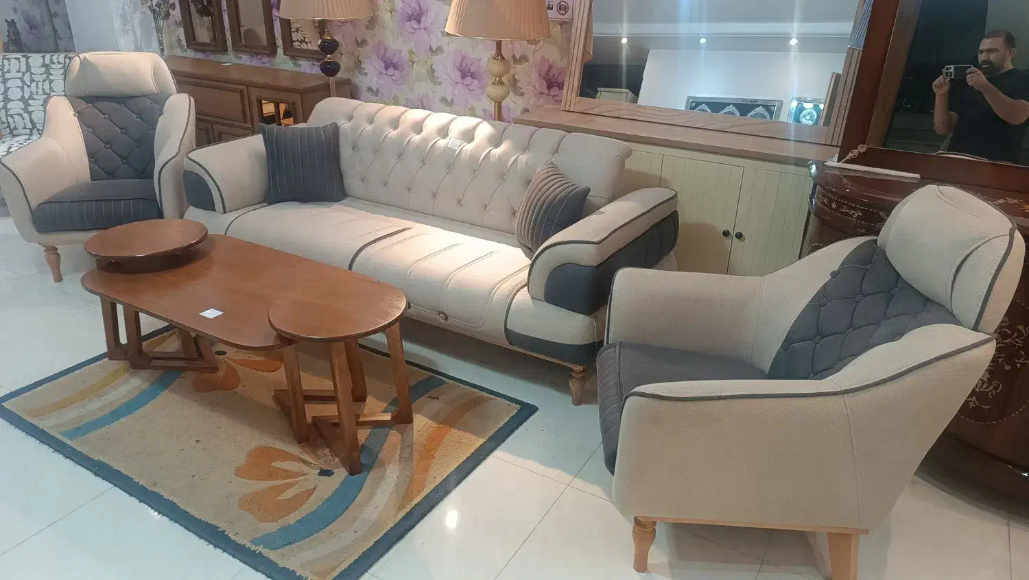 تولیدی مبلمان تیک وان|مبلمان خانگی و میز عسلی|اردبیل, |دیوار