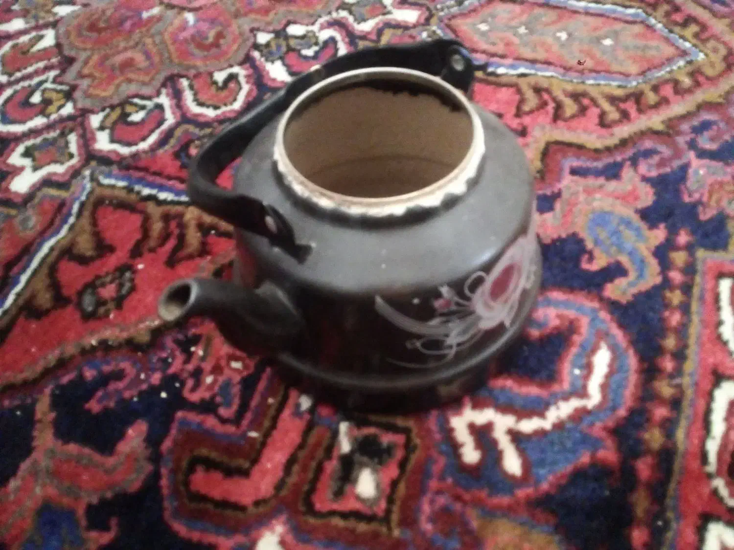 یک عدد کتری در حد نو به فروش میرسد|قوری، کتری، قهوهساز دستی|تبریز, |دیوار