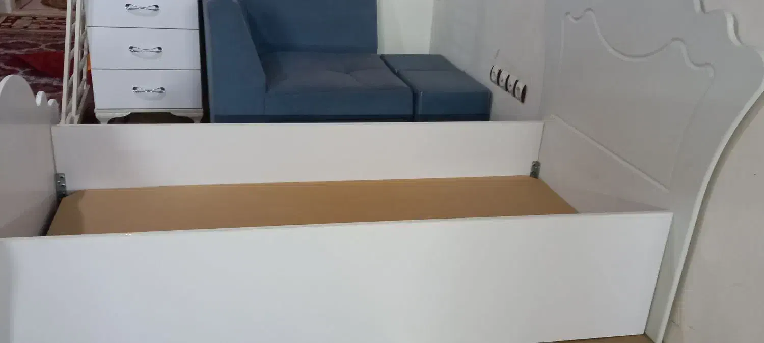 تخت چوبی تک نفره|تخت و سرویس خواب|اردبیل, |دیوار