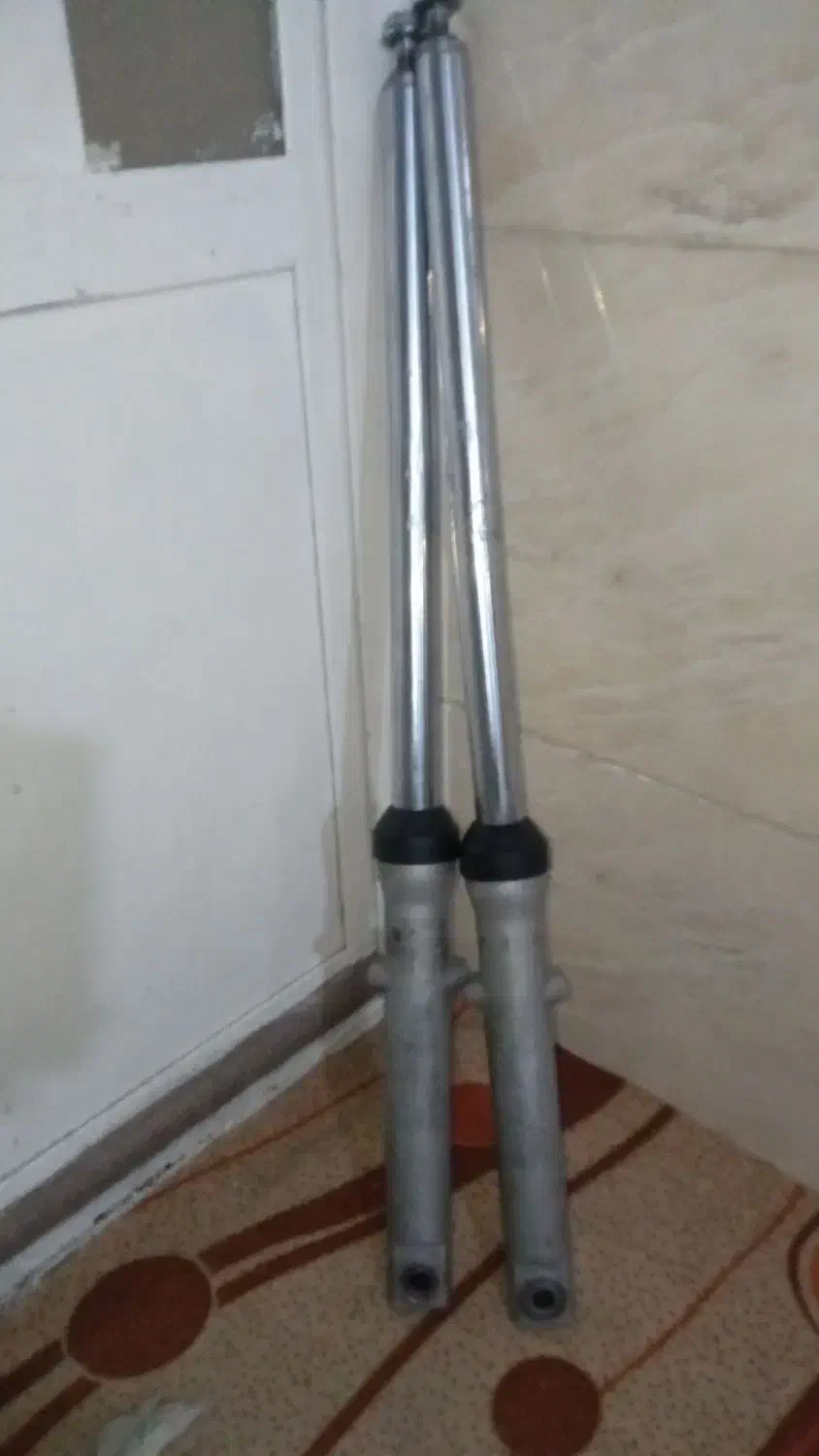 کمک جلو موتور ۱۲۵|قطعات یدکی و لوازم جانبی|شیراز, مسلم|دیوار