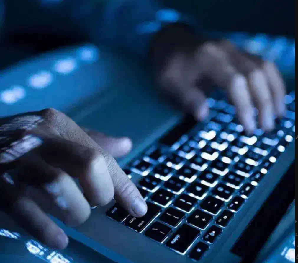 خدمات تخصصی کامپیوتر در یزد - تعمیر،آموزش،اینترنت|خدمات رایانه‌ای و موبایل|یزد, |دیوار