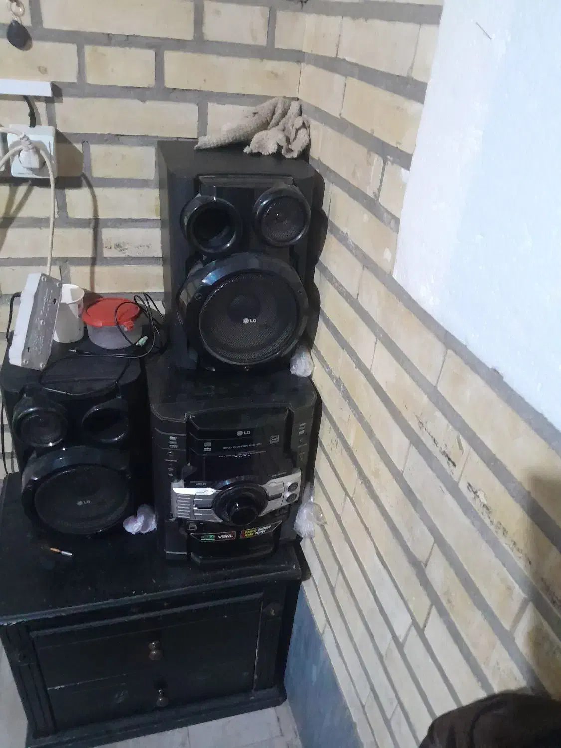 .ظبط فلش خور سیمaux و سه باند|سیستم صوتی خانگی|سهند, |دیوار