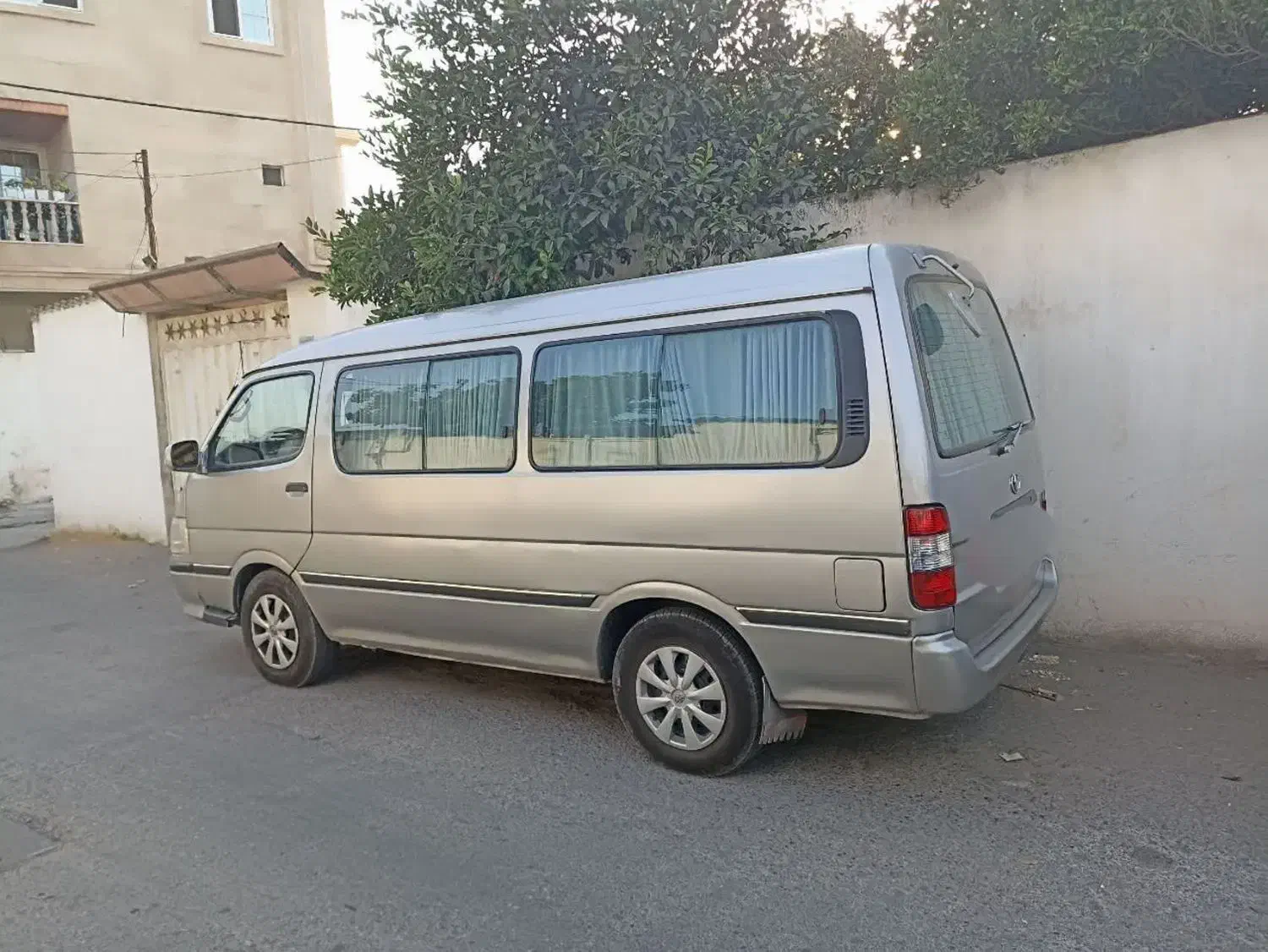 ون تویوتا هایس|خودرو کلاسیک|بابلسر, |دیوار