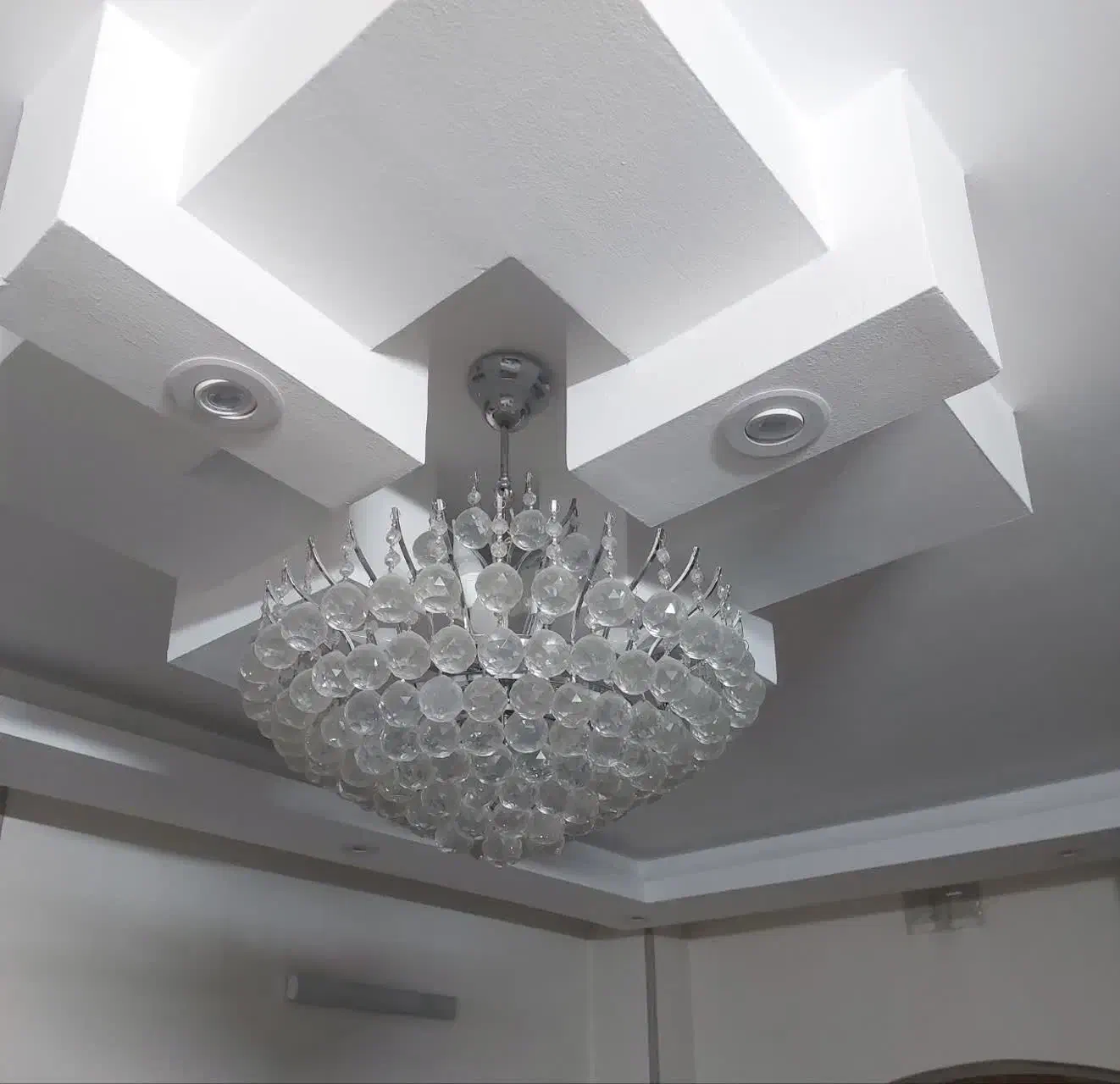 لوستر کریستالی|لوستر و چراغ آویز|اصفهان, شاهد|دیوار