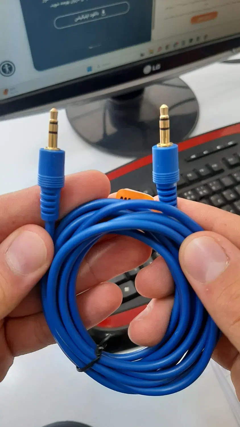 انواع کابل aux از ۱ متر تا ۳ متر|لوازم جانبی موبایل و تبلت|مبارکه, |دیوار