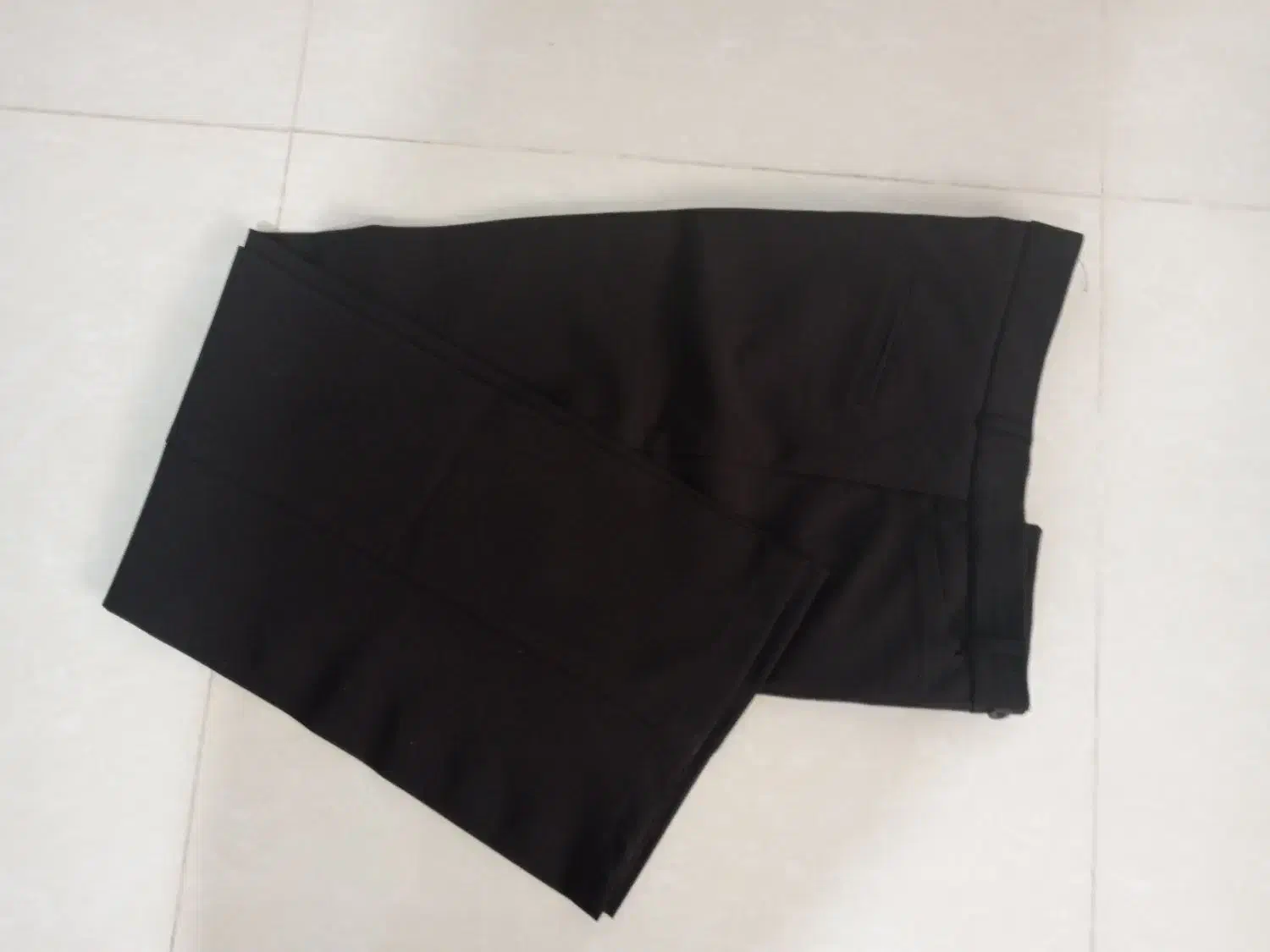 شلوار زنانه|لباس|میانه, |دیوار