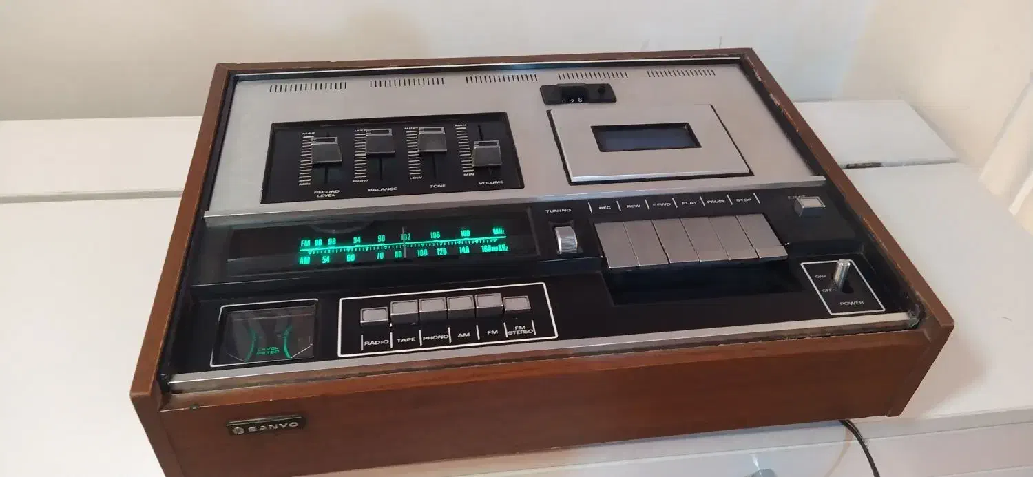 استریو رومیزی سانیو ژاپن|سیستم صوتی خانگی|رشت, رودبارتان|دیوار