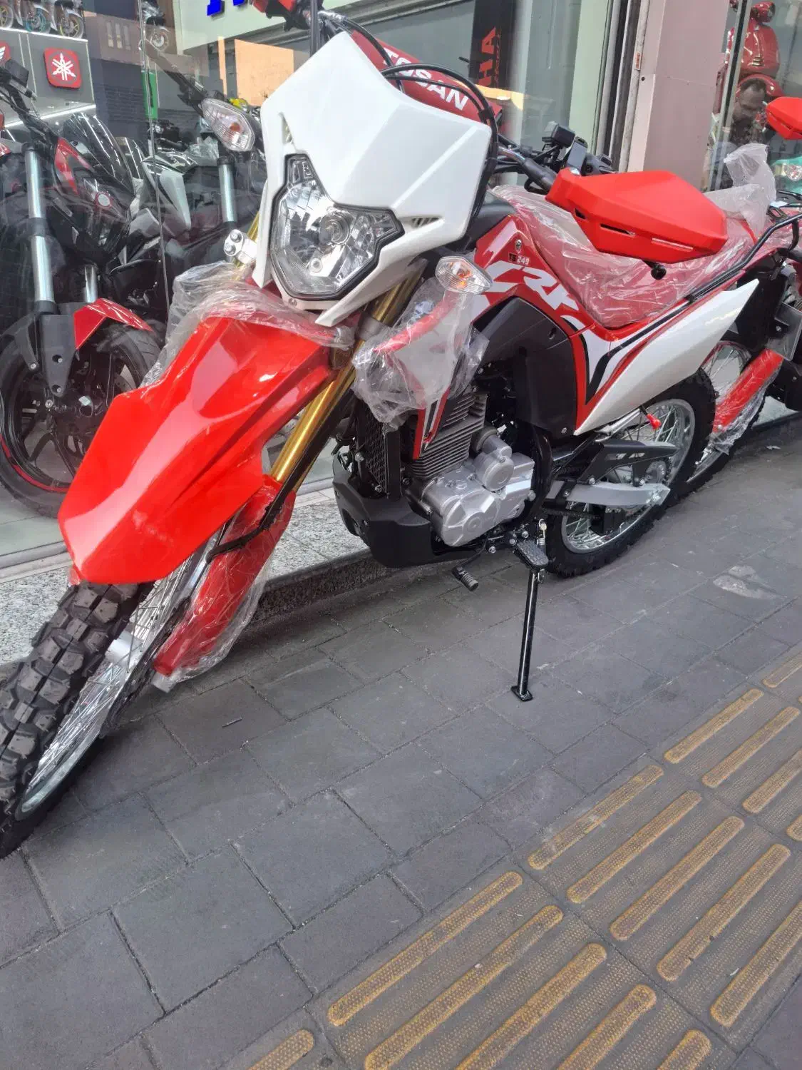 تریل سی آر اف ۲۵۰ سی سی توسن (اقساط ۲۰ماهه)|موتورسیکلت|تهران, بهار|دیوار