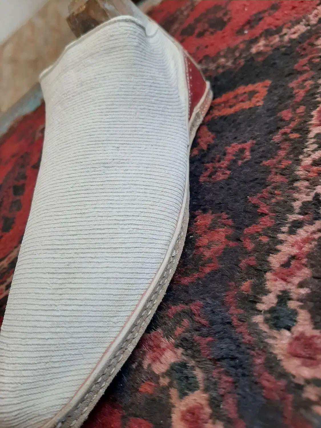 گیوه و کفش|کیف، کفش، کمربند|داراب, |دیوار