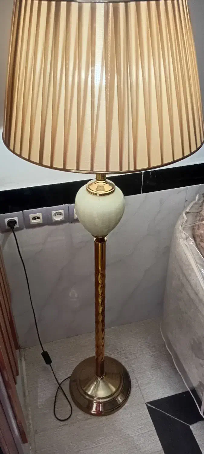 اباژور نو|چراغ خواب و آباژور|سنندج, |دیوار