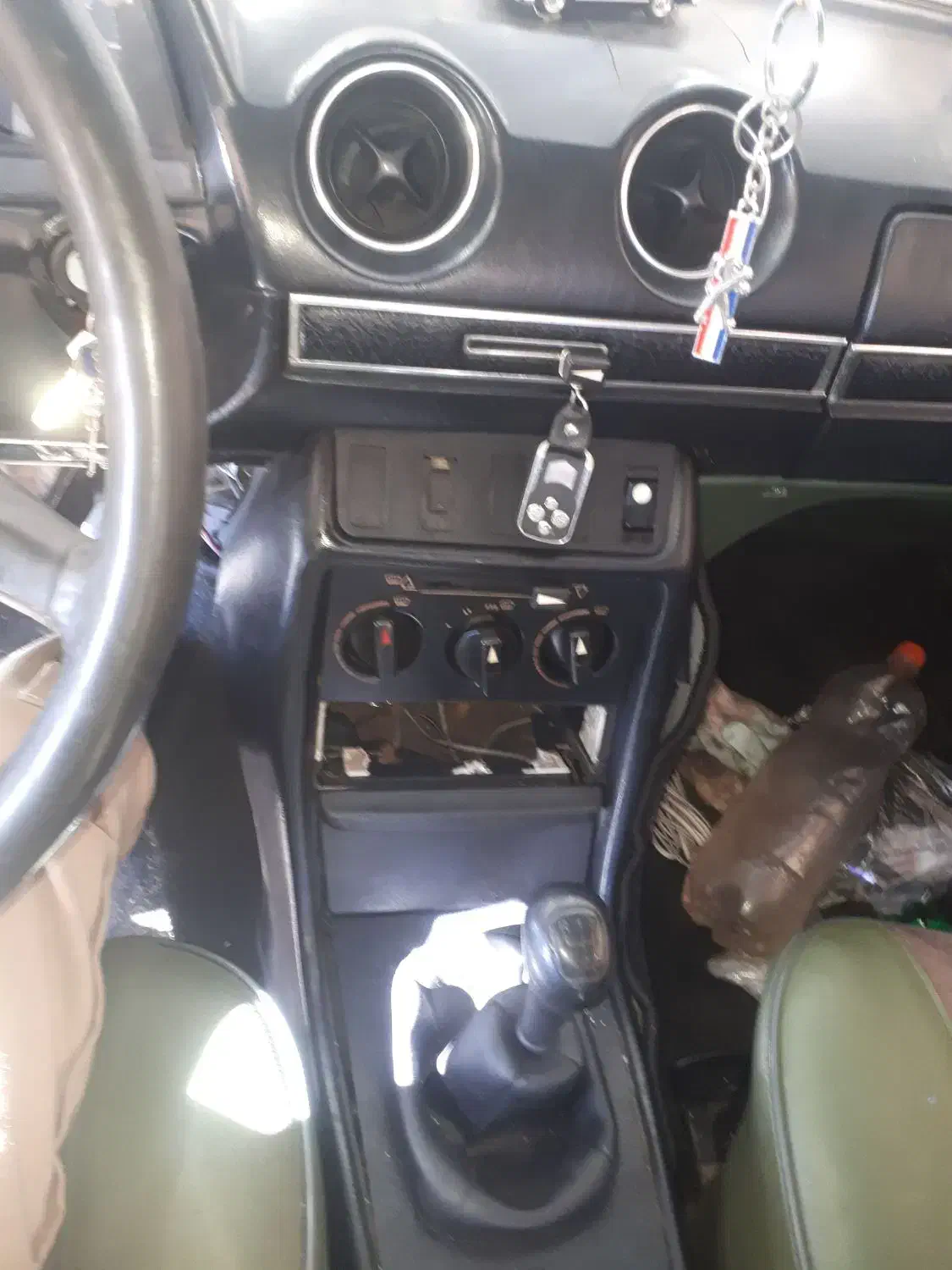 بنز 230مدل 1980میلادی|خودرو کلاسیک|قزوین, |دیوار