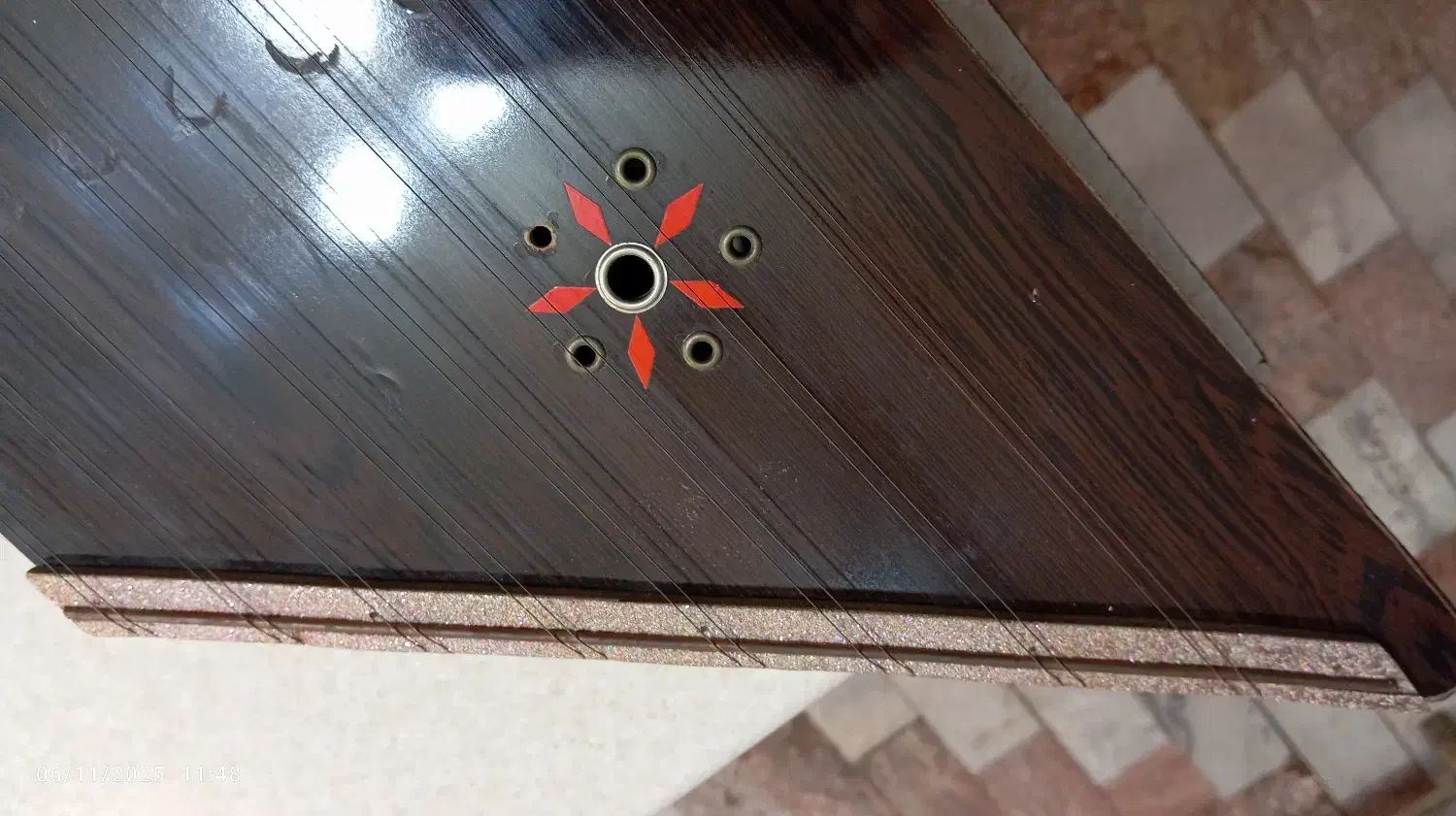 سنتور|سازهای سنتی|مراغه, |دیوار