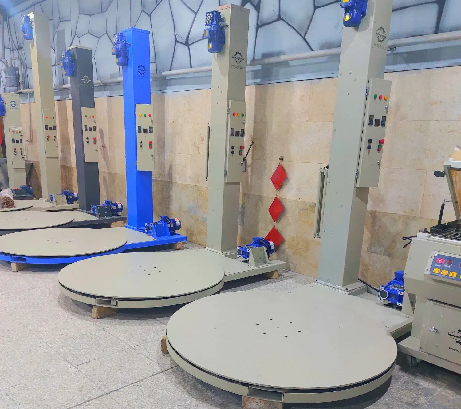 گرگان استرج ۹۷۵پالت ۹۷۵استرچ ۹۷۵پیچ۹۷۵گرگان gorgan|ماشین‌آلات صنعتی|گرگان, |دیوار