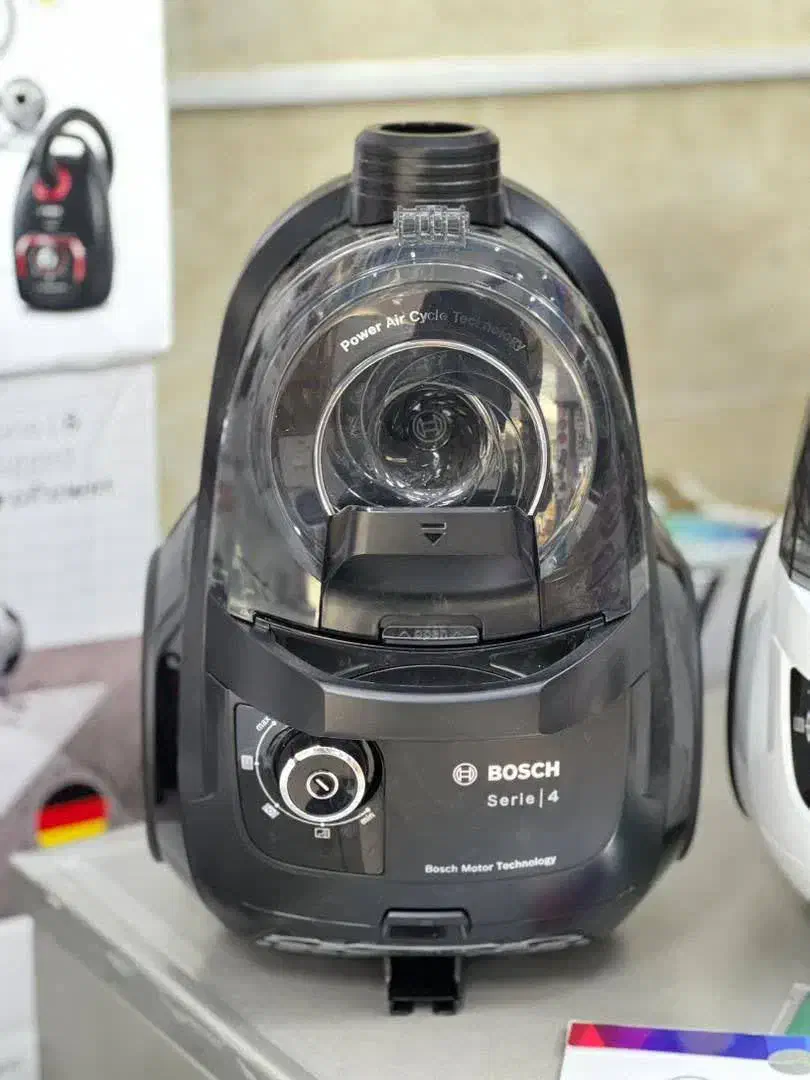 جاروبرقی از برند بوش  هوشمند اصلی|جاروبرقی، جارو شارژی، بخارشو|سبزوار, فیاض|دیوار