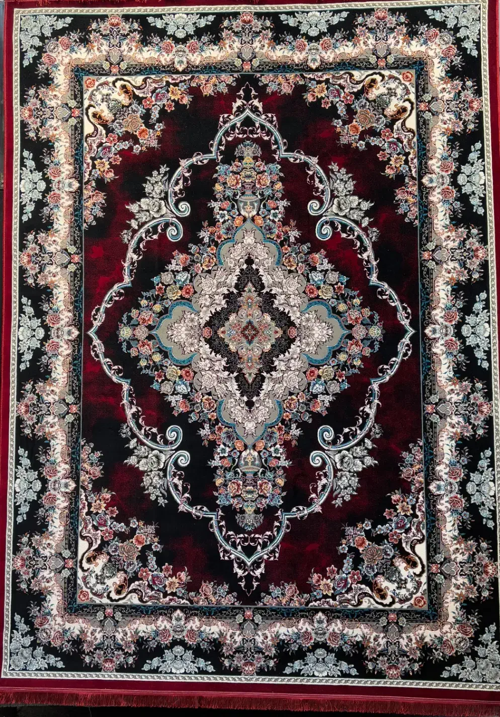 فرش های ۹ متری ۷۰۰شانه باتخفیف بلک فرایدی|فرش|شاهرود, |دیوار