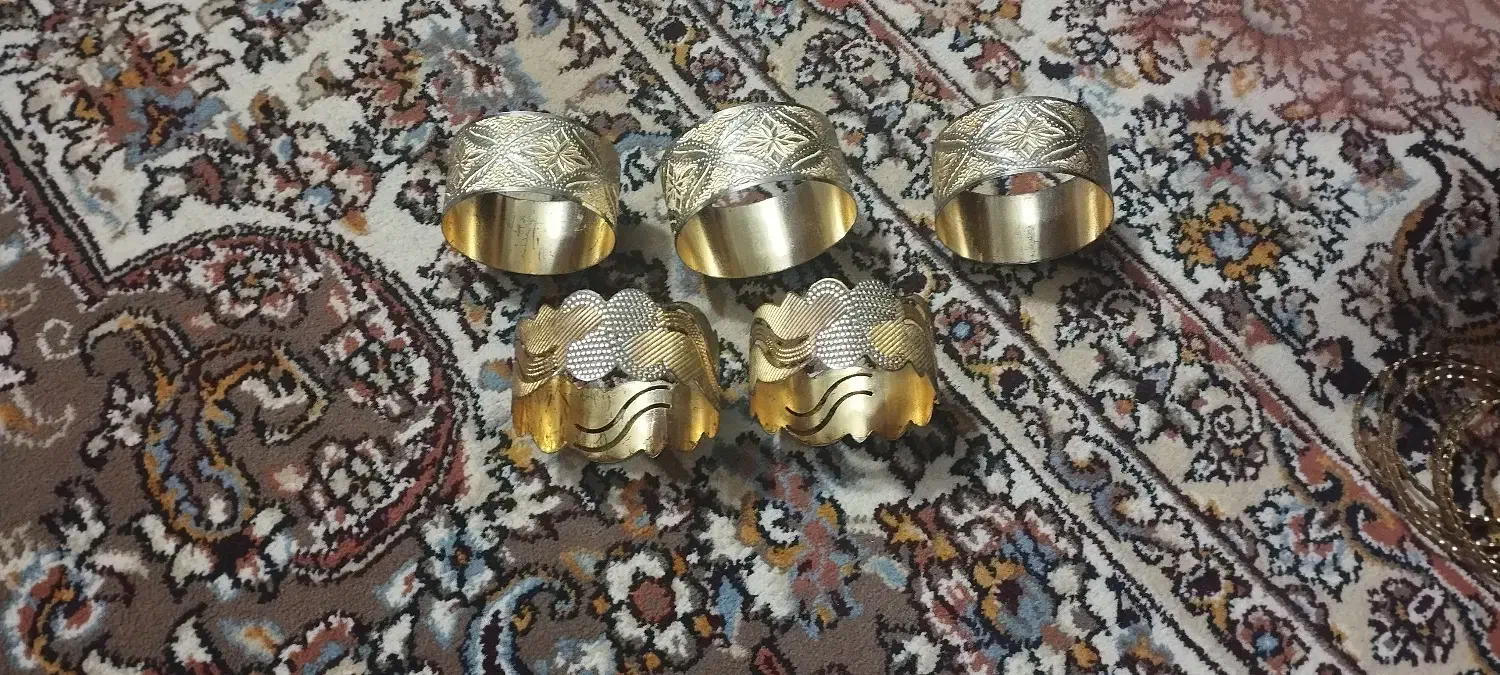 تعدادی تکپوش والنگوی بدل|بدلیجات|زابل, |دیوار