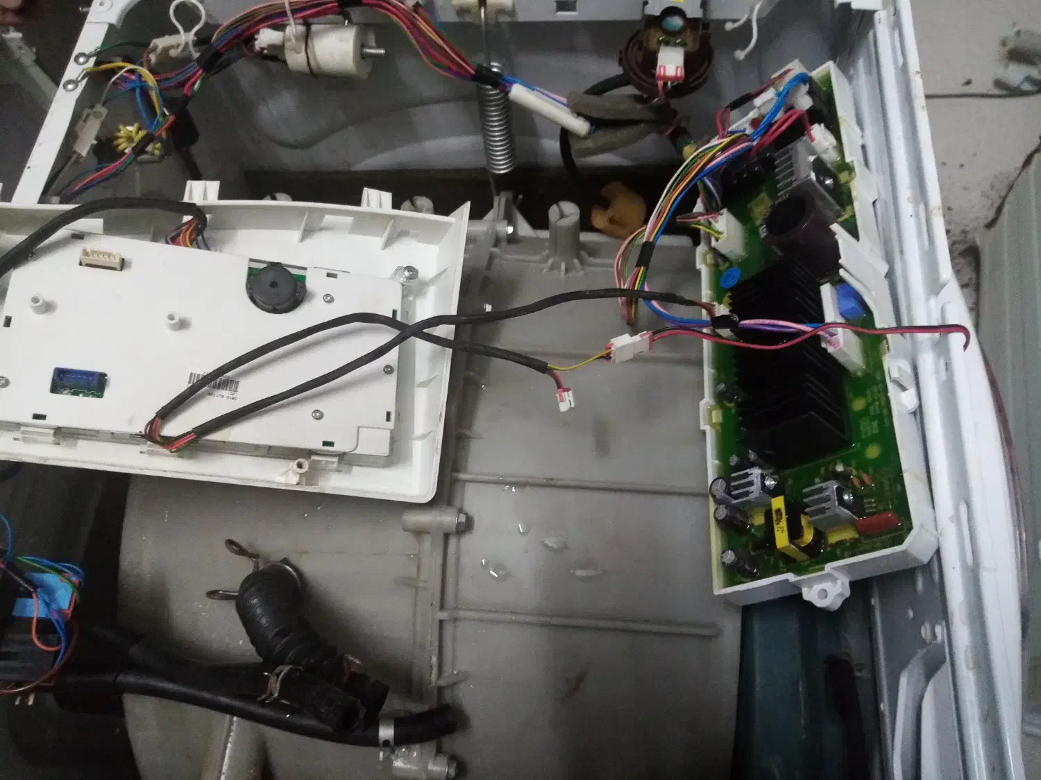 تعمیرات لوازم خانگی و برق ساختمان|خدمات پیشه و مهارت|بجنورد, |دیوار