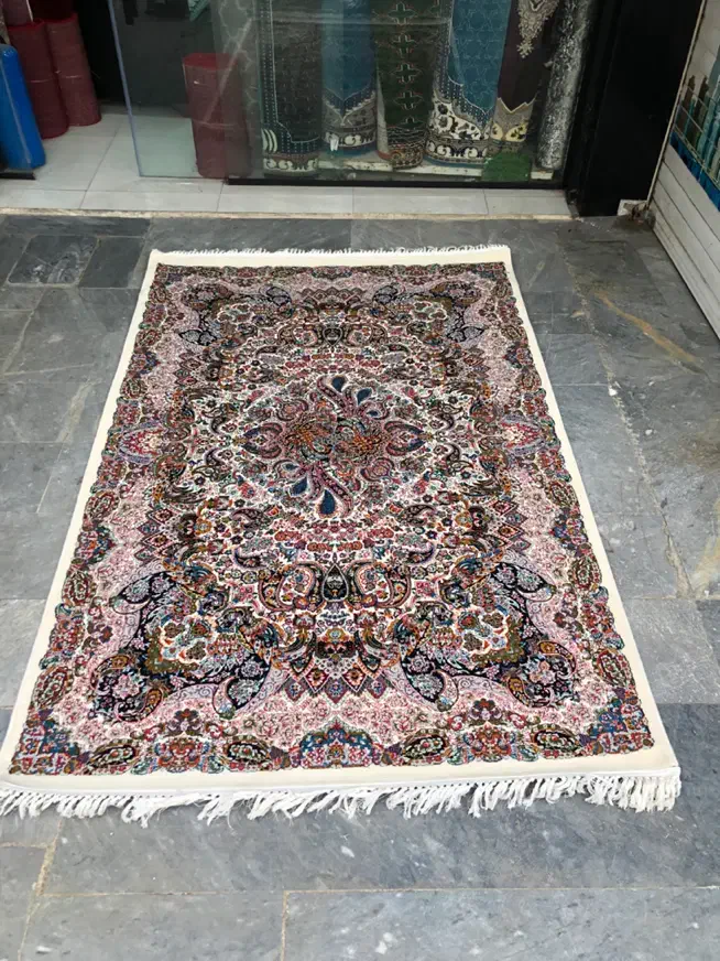 فرش سیمرغ کرم ۱۰۰۰ شانه اصل ۴ متری ۱ تخته اکبند|فرش|تهران, زیبادشت|دیوار