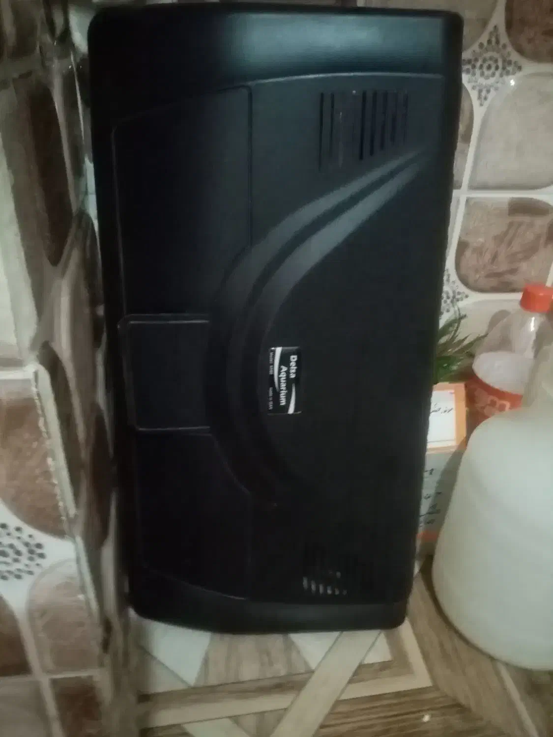 آکواریوم شرکتی شیشه خم با ماهی کوی|ماهی|نیشابور, ده حلاج|دیوار