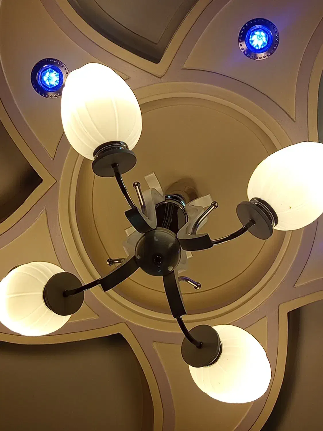 لوستر|لوستر و چراغ آویز|اراک, |دیوار