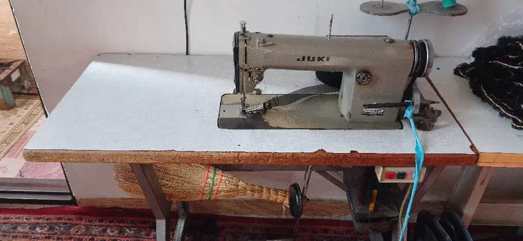 چرخ راسته صنعتی|چرخ خیاطی و ریسندگی|بهارستان, |دیوار