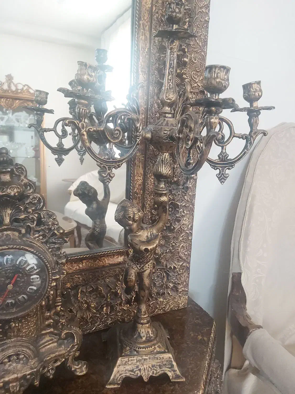 حراج لوازم منزل مبل و ویترین و ظروف کریستالی|حراج|تهران, شهرک گلها (تهرانسر)|دیوار