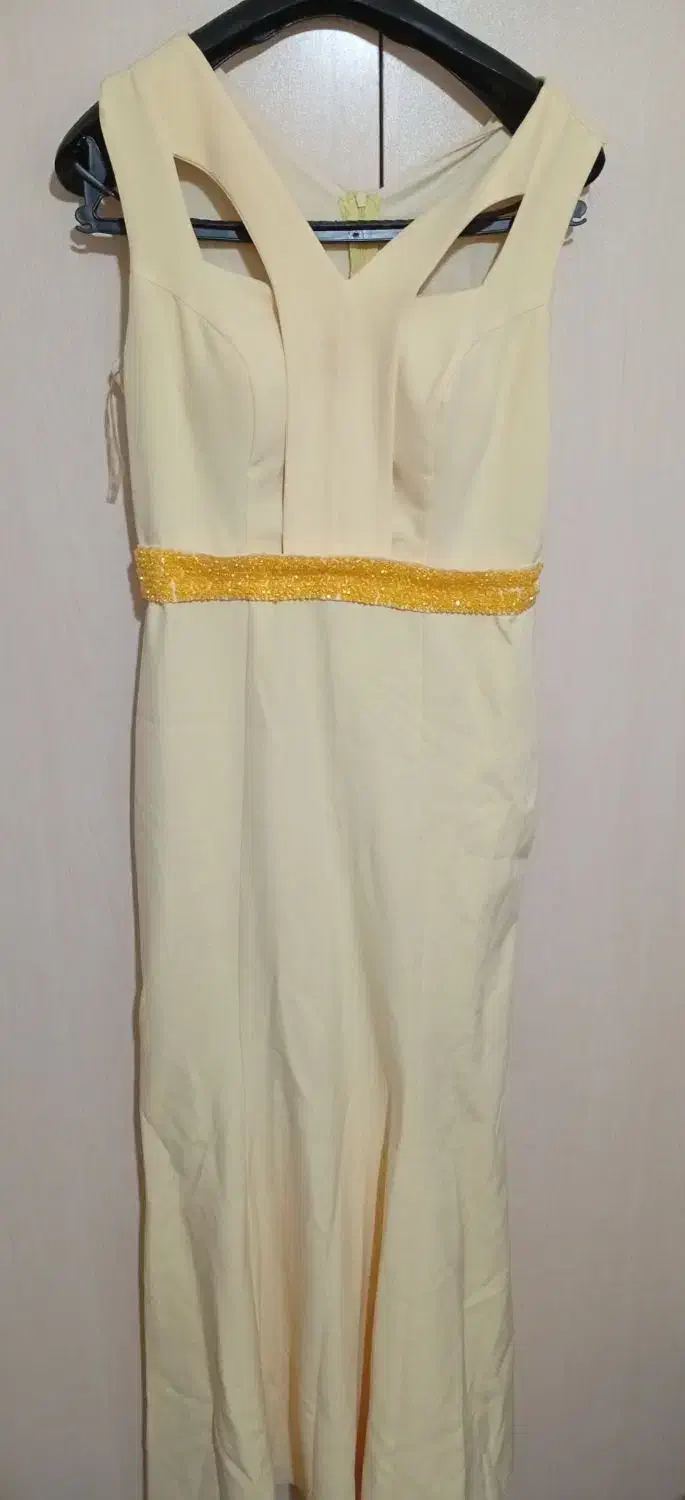 لباس مجلسی|لباس|گلبهار, شهر جدید گلبهار|دیوار