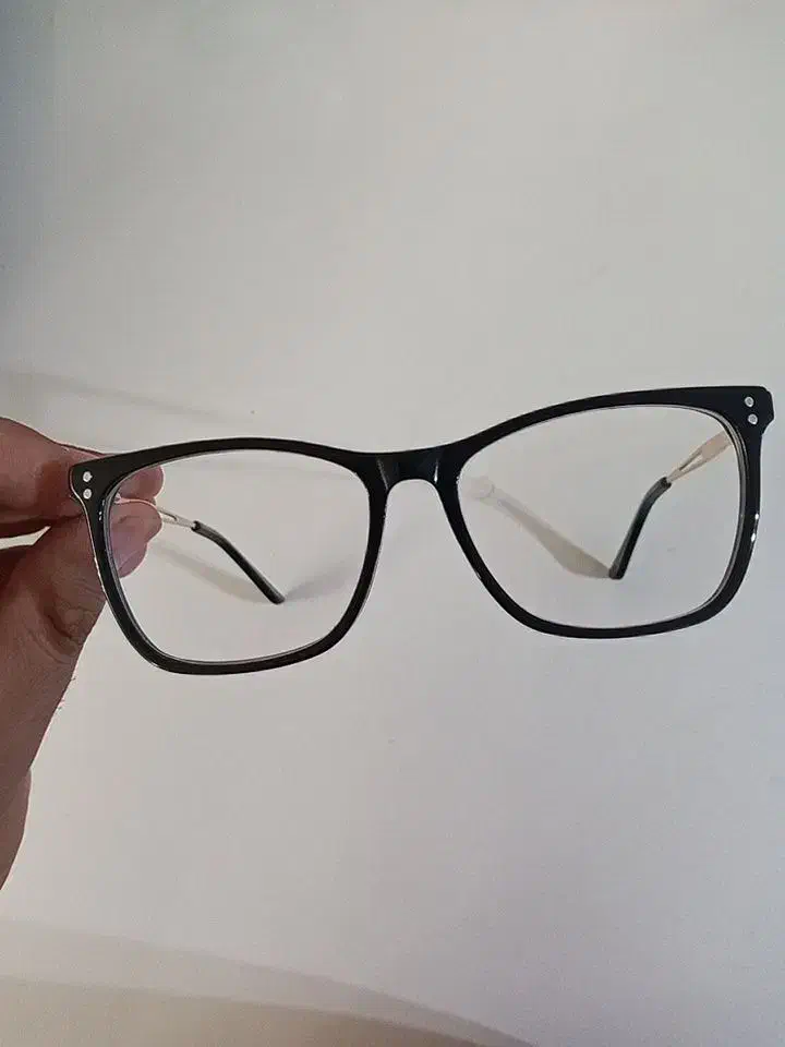 عینک طبی دودی|زیورآلات و اکسسوری|قرچک, پویینک|دیوار