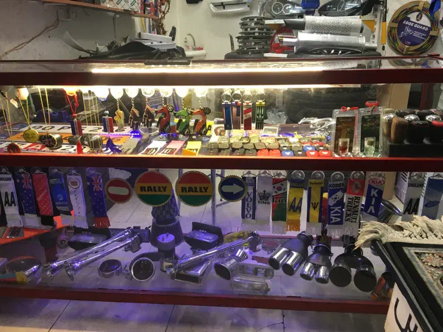 لوکس و لوازم یدکی بهزاد|قطعات یدکی و لوازم جانبی|مشهد, یوسفیه (شهرک غرب)|دیوار