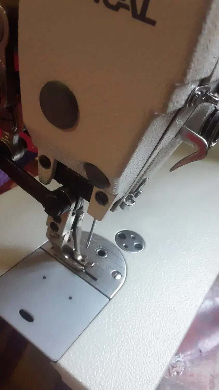 چرخ تیپیکال  مدل ۲۰۲۳ کیفدوزی|چرخ خیاطی و ریسندگی|رزن, |دیوار