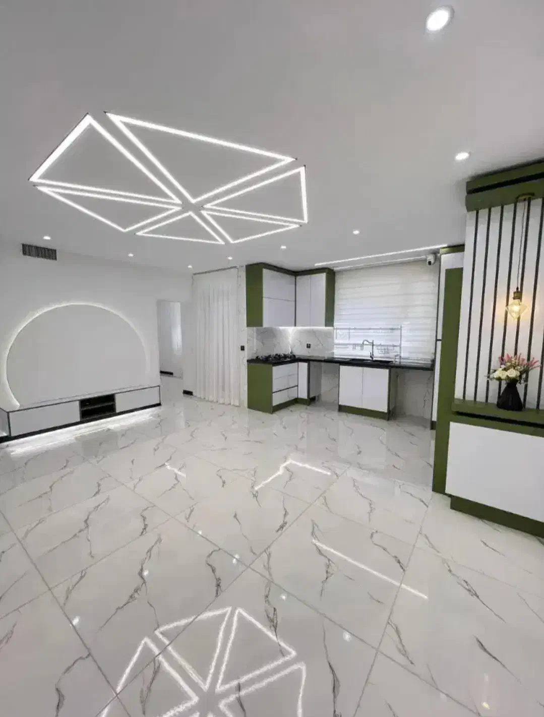 ۸۵ متر /فول بی نقص / مخصوص سخت پسندان|فروش آپارتمان|هشتگرد, شهرک گلخانه|دیوار