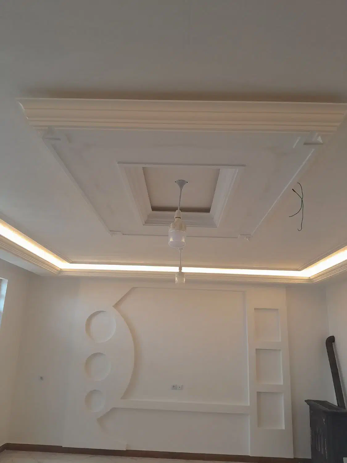 گچ کار گچکاری سفید کاری(گچبری دلفان)|خدمات پیشه و مهارت|الشتر, |دیوار