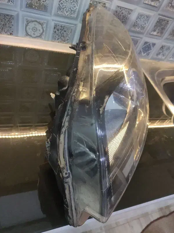 چراغ جلو چپ ساندرو|قطعات یدکی و لوازم جانبی|اصفهان, سرشبادران|دیوار