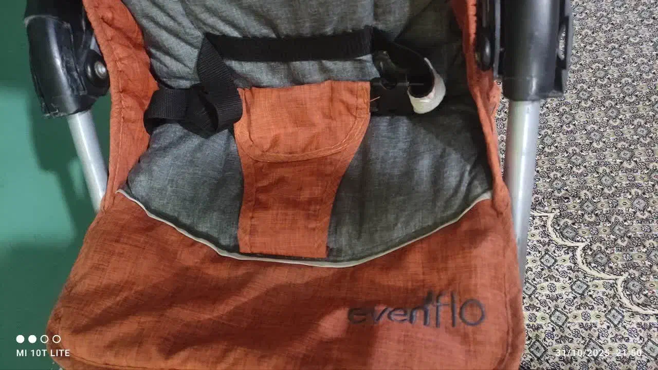 کالسکه خارجی ایونفلو|کالسکه و لوازم جانبی|بجنورد, |دیوار