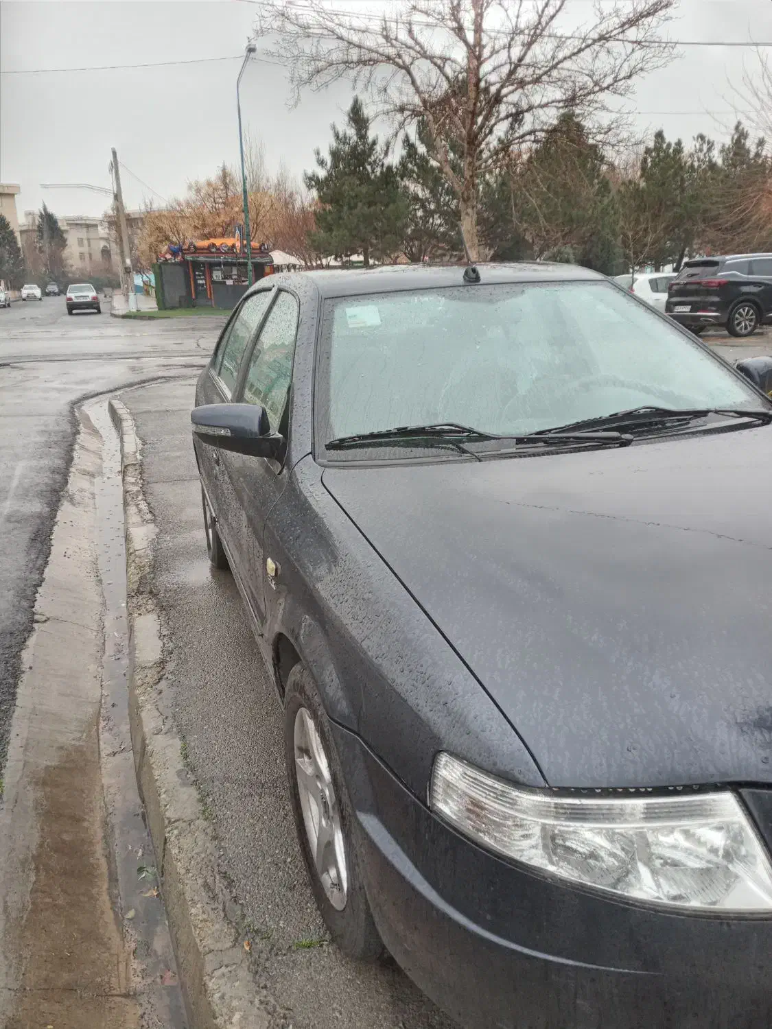 سمند سورن|خودرو سواری و وانت|اندیشه, اندیشه فاز ۳|دیوار