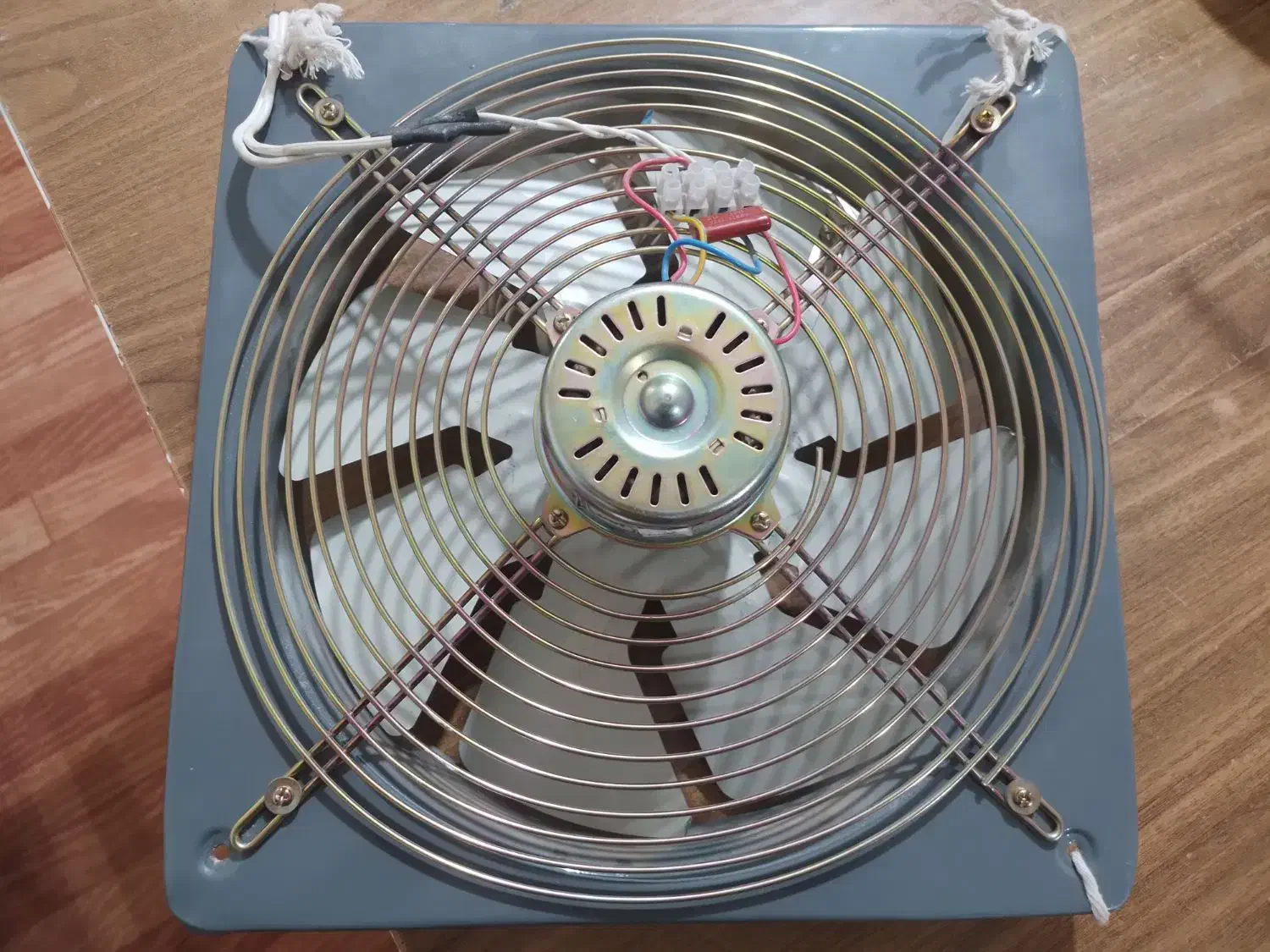 فن تهویه ۳۵در ۳۵|پنکه و تصفیهکنندهٔ هوا|اردبیل, |دیوار